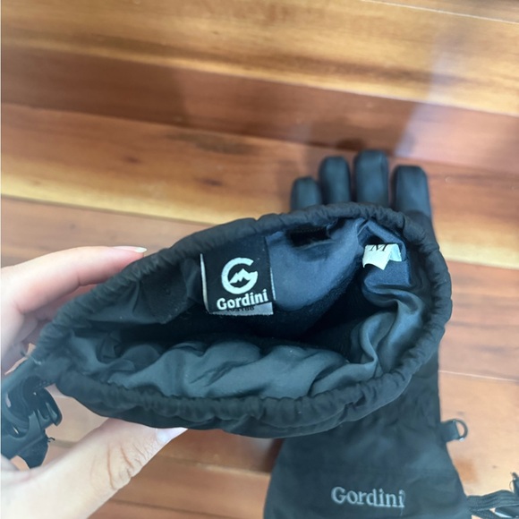 GORE-TEX Black Women's Gloves Gordini - Picture 3 of 3